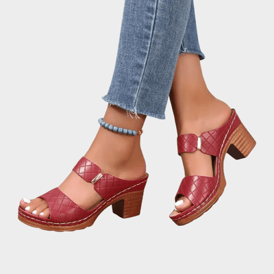 ARAH | CHIC ORTHOPEDIC SANDALS